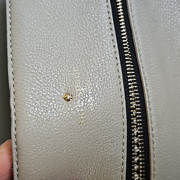 Kate Spade ♠️ - Picture 2 of 8